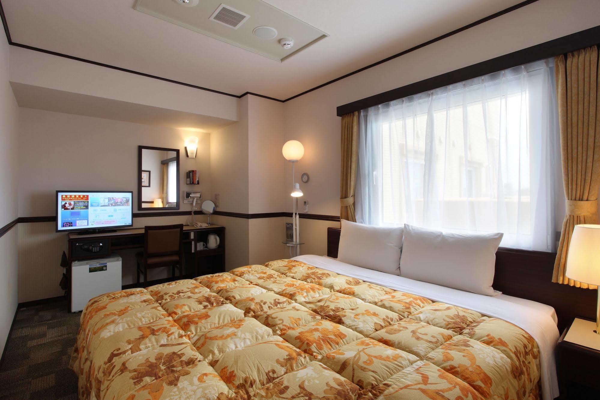 Toyoko Inn Yokohama Sakuragicho Exterior foto